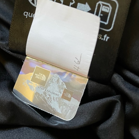 The North Face Men’s Baltic Down Puffer Hoodie Jacket - Picture 9 of 9